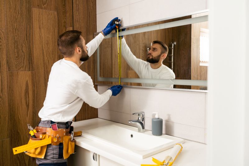 Specialized Mirror Installers